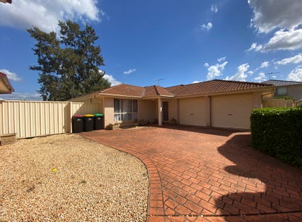12/103 The Lakes Drive, Glenmore Park, NSW 2745