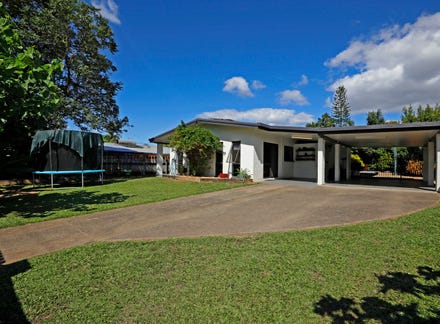 5 46 50 Beatrice Street Mooroobool QLD 4870 realestate .au