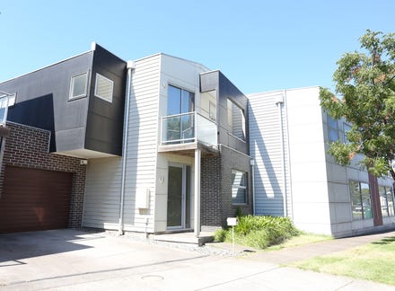 67 Stenhouse Avenue Brooklyn VIC 3012 realestate .au