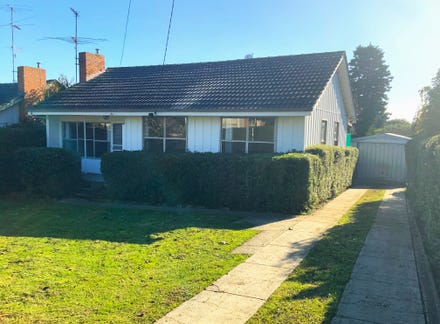 58 Burton Street Warragul VIC 3820 realestate .au