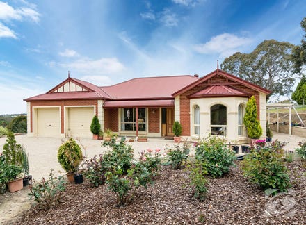 6 Beaumont Court Mount Barker SA 5251 realestate .au