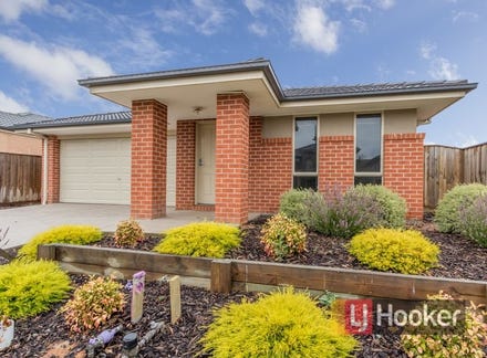 61 John Russell Road, Cranbourne West, Vic 3977