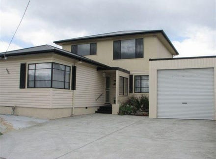 69A 71 Lampton Avenue Derwent Park TAS 7009 realestate .au