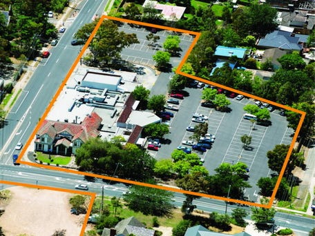 Eltham Hotel Alh 746 Main Road Cnr Pitt Street Vic Eltham Hotel Alh 746 Main Road Cnr Pitt Street Vic 3095