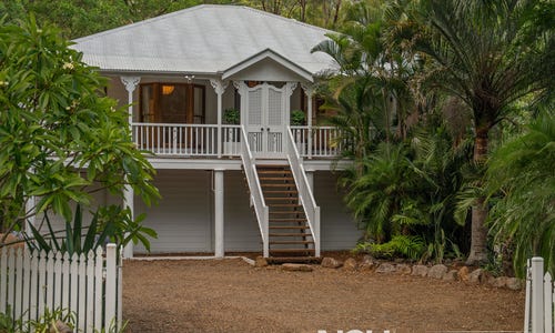 12 Quahlee Grove, Karana Downs — sold property