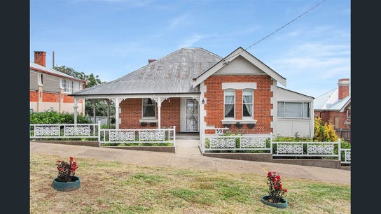 Property at 39 Upper Street, Tamworth, NSW 2340