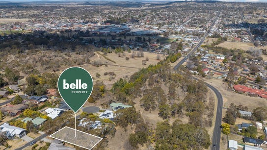 Property at 10 Illallangi Close, Armidale, NSW 2350