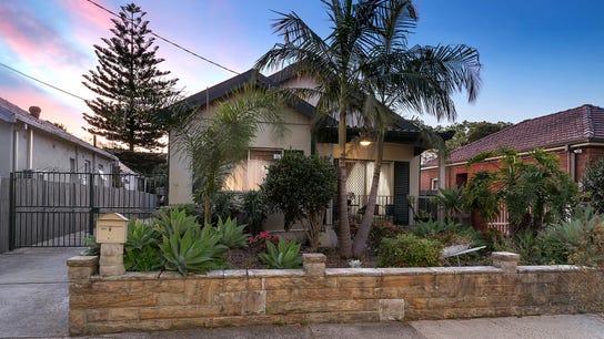 Property at 206 Hawthorne Parade, Haberfield, NSW 2045