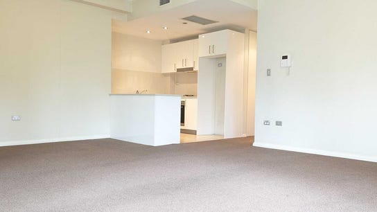 Property at 11/2 Bundarra Avenue, Wahroonga, NSW 2076