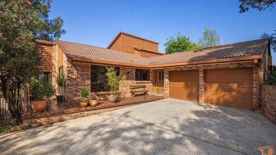 Property at 11 Eulahbar Crescent, Armidale, NSW 2350
