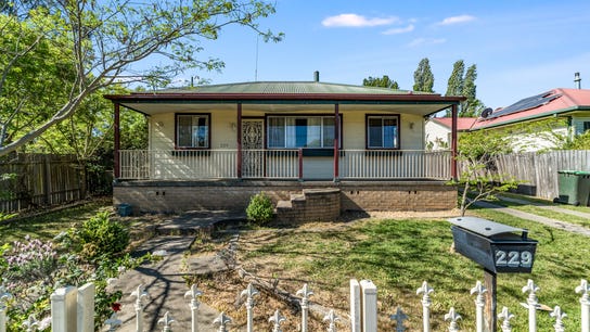 Property at 229 Donnelly Street, Armidale, NSW 2350