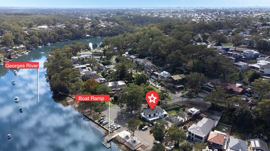 Property at 39 Carinya Road, Picnic Point, NSW 2213