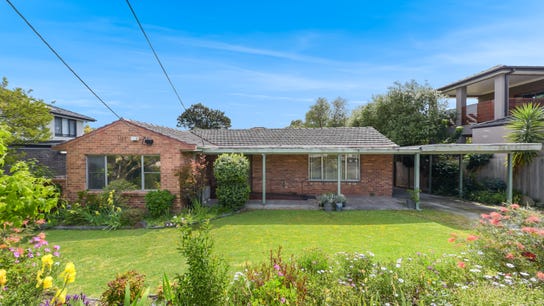 Property at 49 Pepperell Avenue, Glen Waverley, VIC 3150