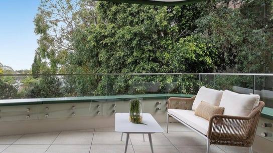 Property at 3/3 The Postern, Castlecrag, NSW 2068