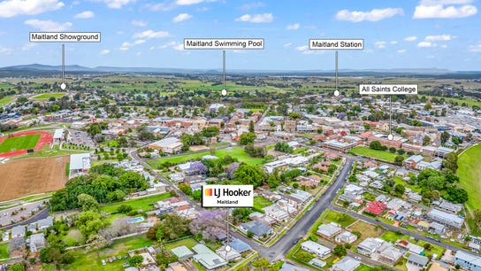 Property at 42 Carrington Street, Horseshoe Bend, NSW 2320