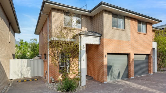 Property at 8 Hemanta Glade, Woodcroft, NSW 2767