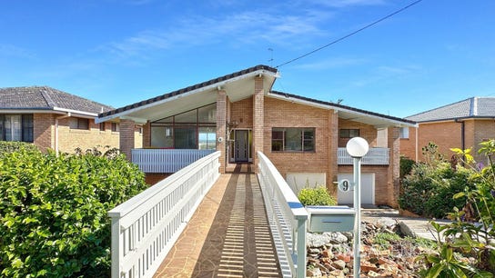 Property at 9 Arakoon Avenue, Port Macquarie, NSW 2444
