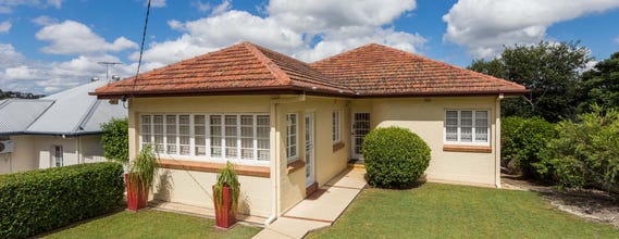 17 Lamrock Street Holland Park West QLD 4121 property .au