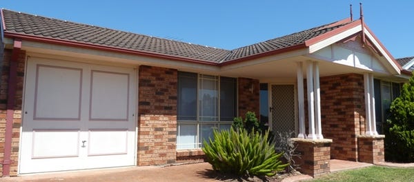 Property at 22 Midin Close, Glenmore Park, NSW 2745