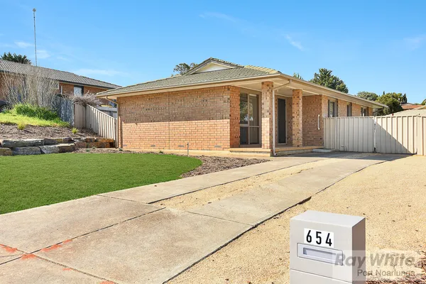 654 Brodie Road Huntfield Heights SA 5163 property .au