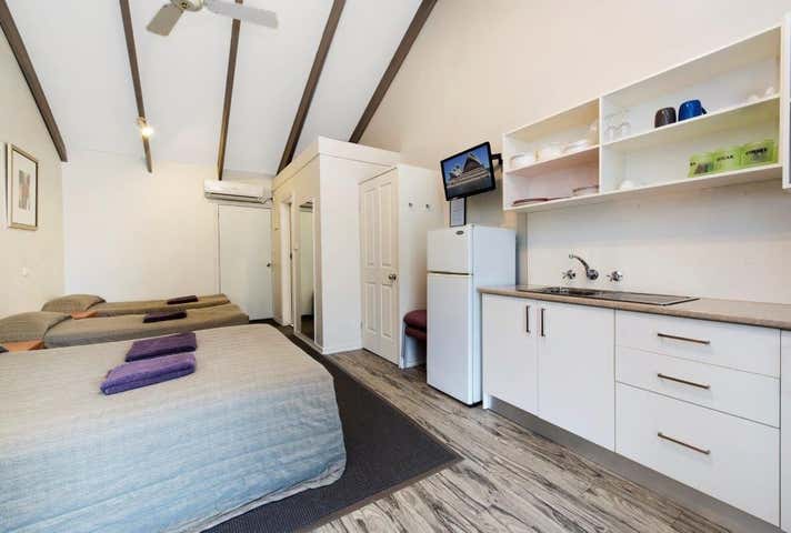 Hotel Leisure Property For In Queanbeyan Greater Region Nsw