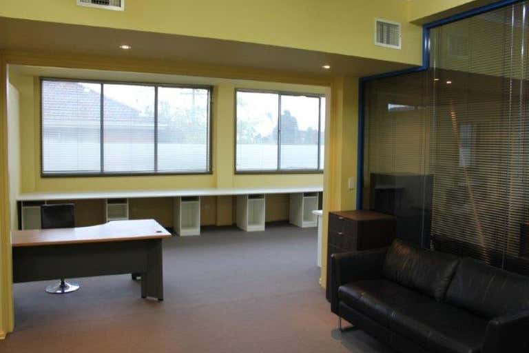 Leased Office At Middle Floor 2 72 Auburn Parade Hawthorn East 72 Auburn Parade