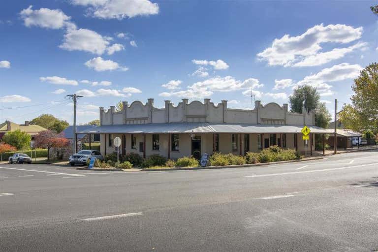 Commercial Hotel, 24 Park Street, Millthorpe, NSW 2798 Shop & Retail