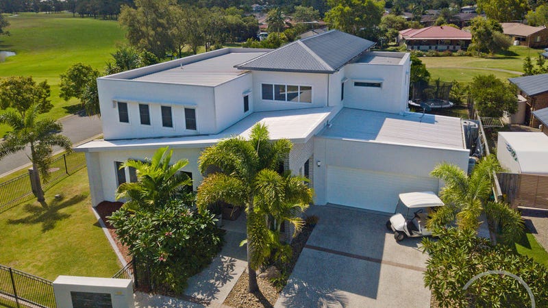 10 Pebble Beach Drive Windaroo Qld 4207