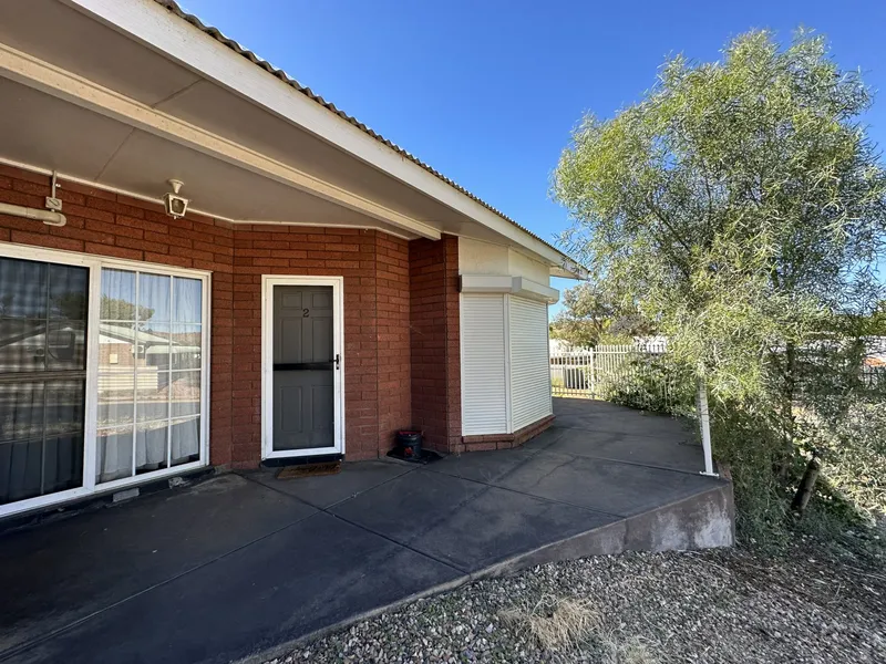 2 Bedroom Unit With Additional Office