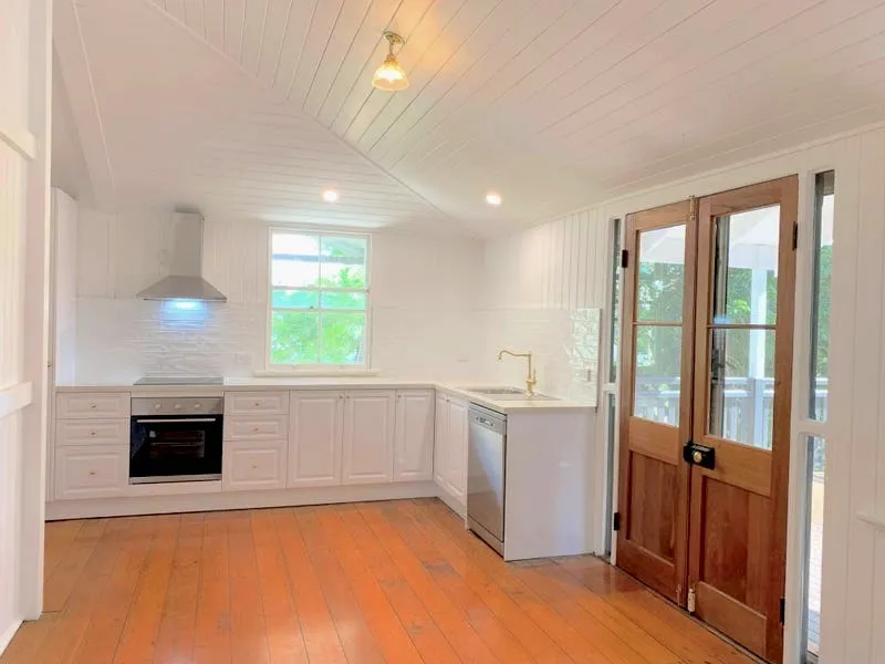 FULLY RENOVATED, 3-BED, 3-WALK-INS ENORMOUS UNIT ON PARK