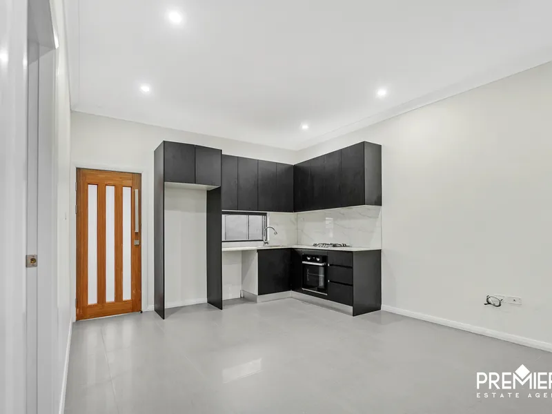 BRAND NEW GRANNY FLAT