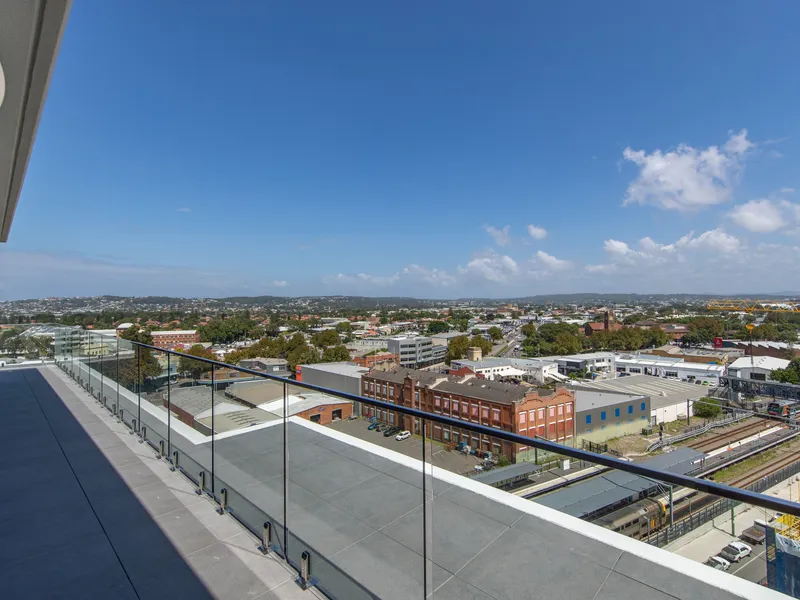 Brand New Apartment On The Fringe Of the City