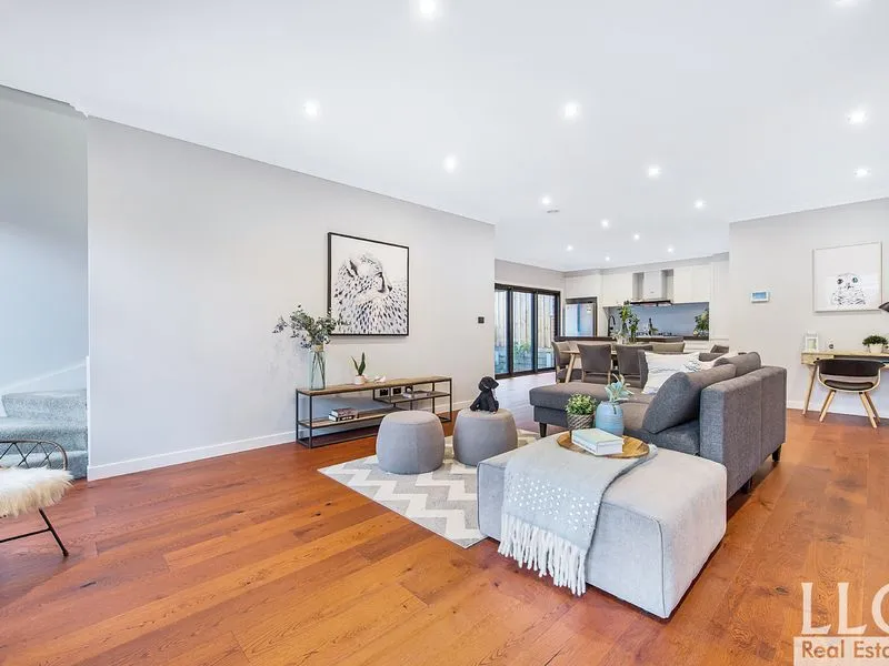 Captivating Luxury, Convenient Locale