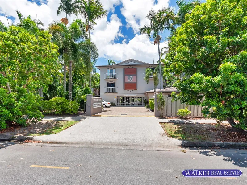 SECURE COMPLEX IN GREAT LOCATION