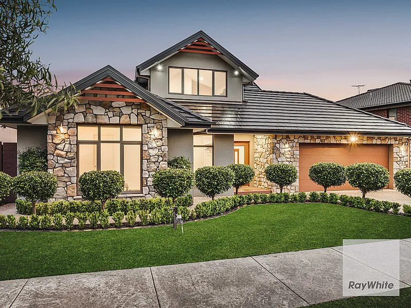 Built by Award Winning Savvy Homes with Style & Comfort in mind !