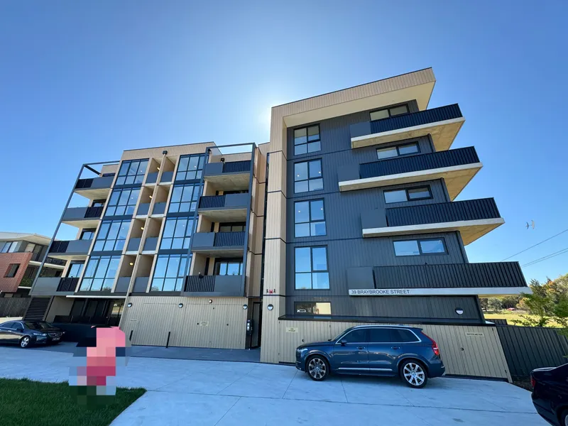 Brand New 1-Bedroom Apartment with Parking