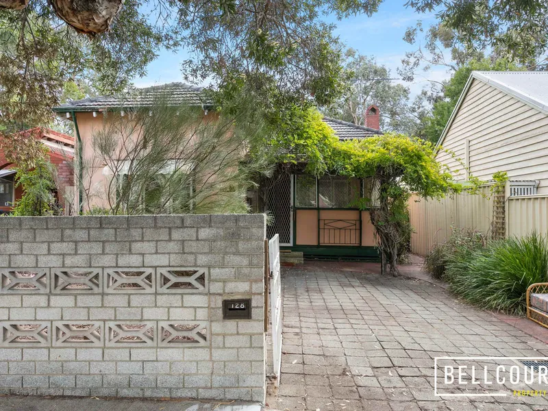 6 MONTH LEASE - GREAT LOCATION - PET FRIENDLY