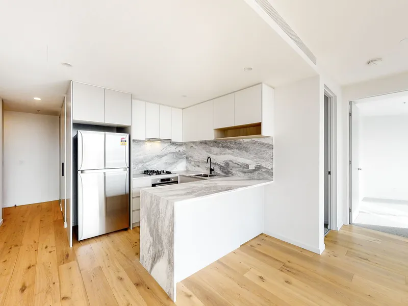 LUXURY LIVING WITH A MASSIVE OUTDOOR ENTERTAINMENT AREA