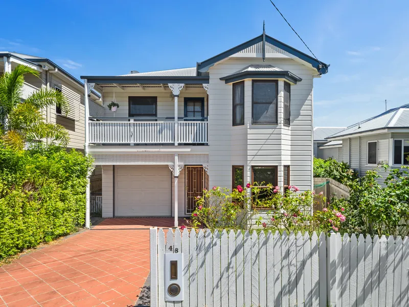 City views and Kedron State School catchment!