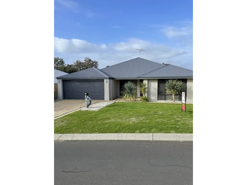 Your Dream Family Home Awaits at 25 Polwarth Circuit Eaton!