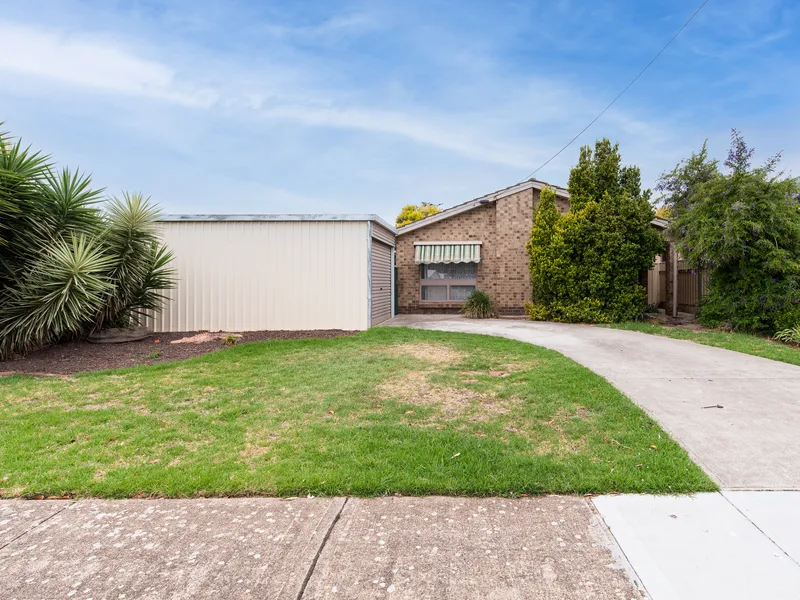 LOW MAINTENANCE & GREAT LOCATION