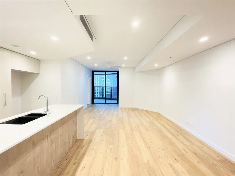 BRAND NEW !! Luxury 2-bedroom 2- bath department in Brisbane City Available Now!!