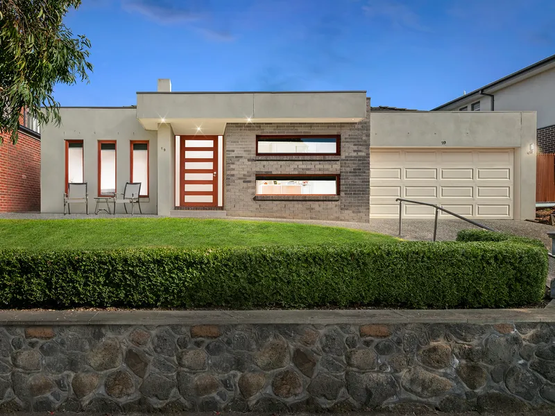 Spacious Family Home with Expansive Living Spaces