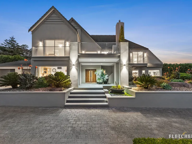 A Breathtaking Bellarine Peninsula Estate With Panoramic Bay Views