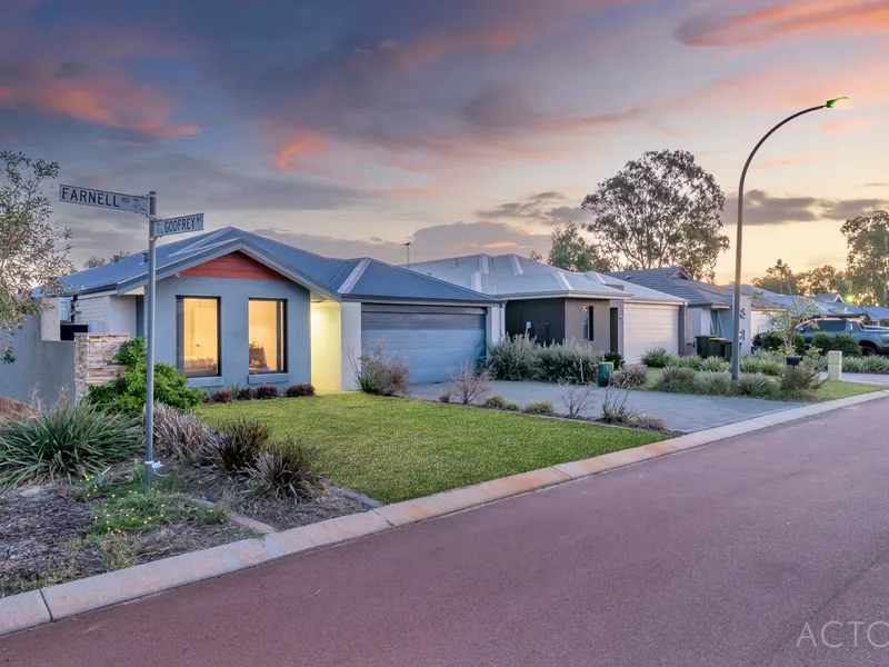 PARKSIDE PRACTICALITY in The Glades!