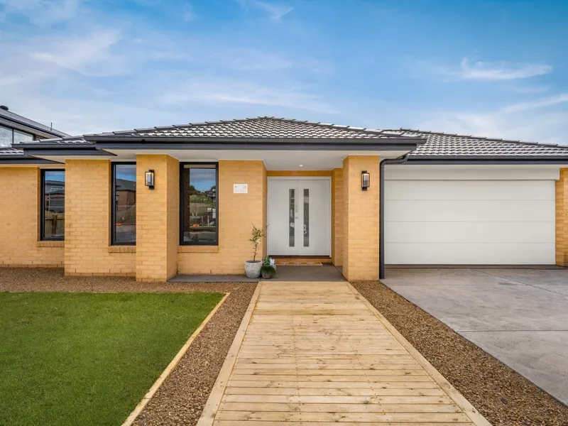 Contemporary Coastal Living