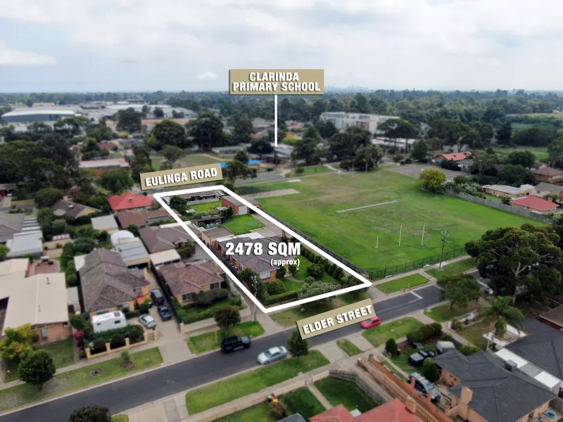 OWN STREET FRONTAGES - 2478 SQM OF LAND APPROX - PLANNING PERMIT FOR 10 DOUBLE STOREY TOWNHOUSES!