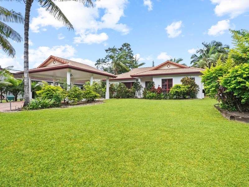 Stunningly Renovated 4-Bedroom Brinsmead Home!