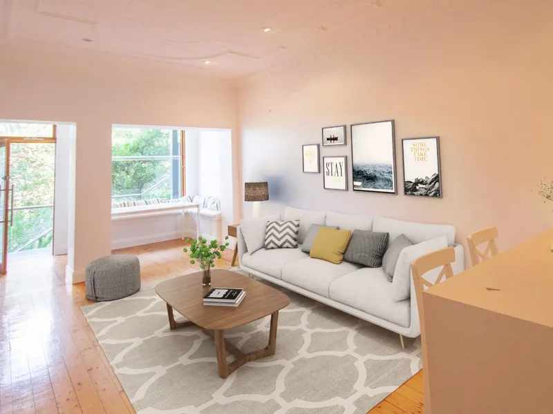 Unbeatable Position on Bronte Beach