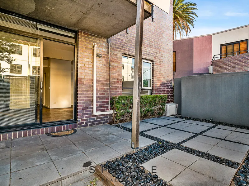 GEM IN THE HEART OF VIBRANT ST KILDA - 2 Bed, 1 Bath, 1 Car